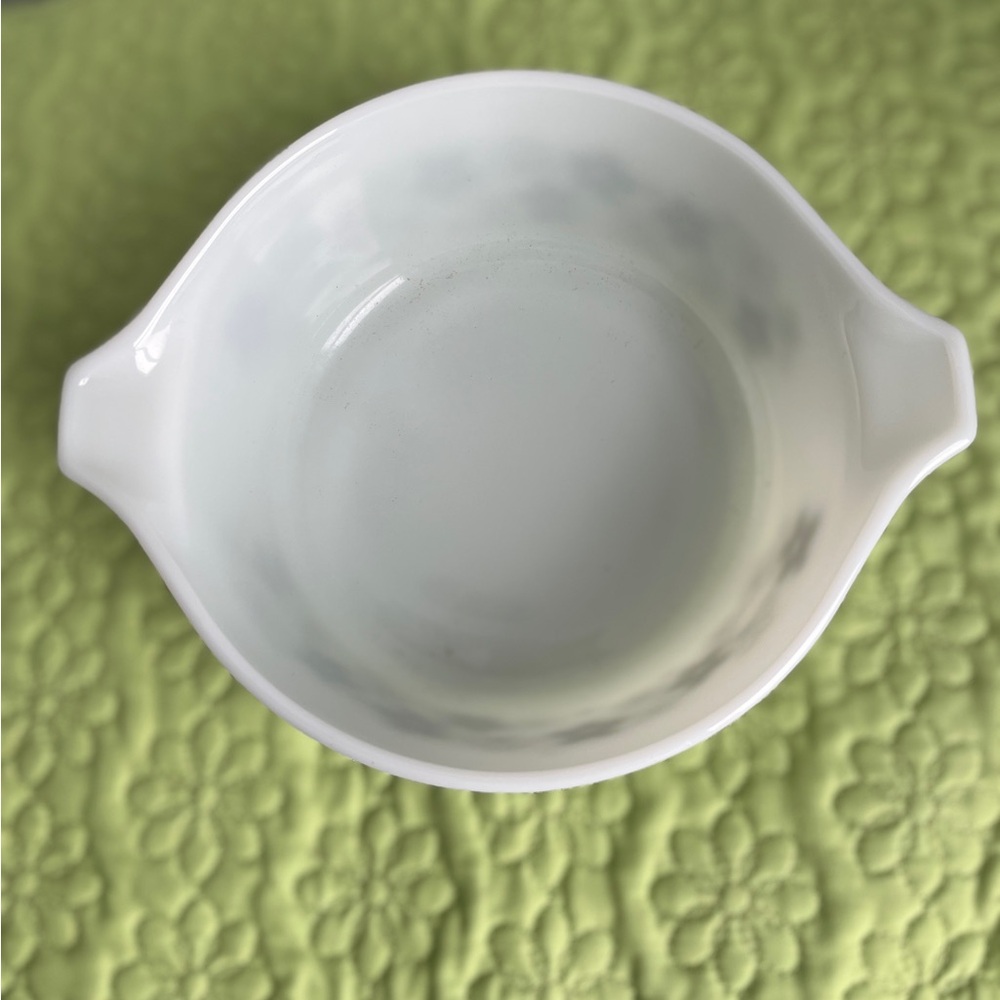 Vintage Mixing Bowl Spring Blossom Patterned Milk Glass Pyrex - Picture 6 of 7